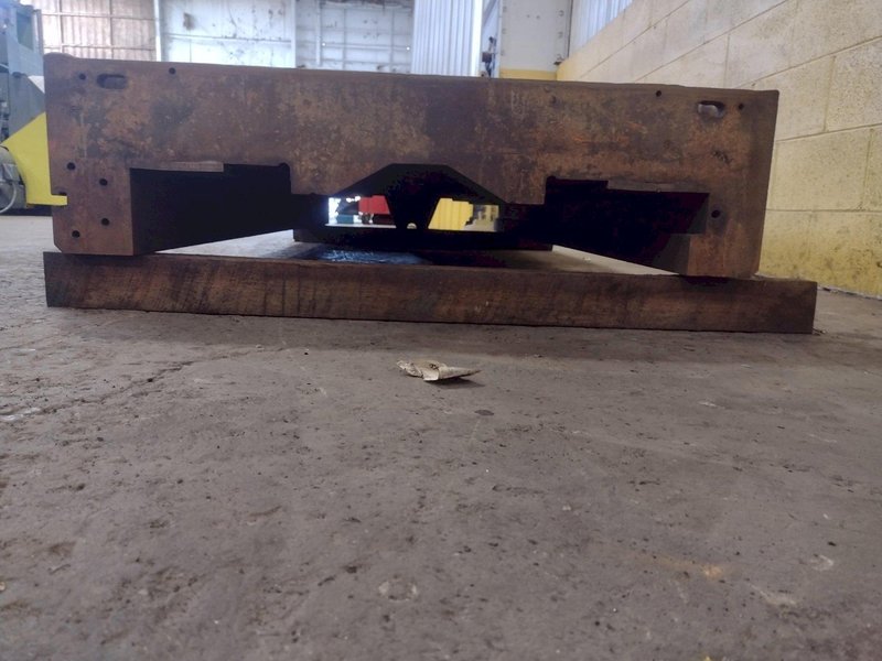 96&quot; X 42&quot; T-SLOTTED PLATE / LAYOUT TABLE : STOCK 17378