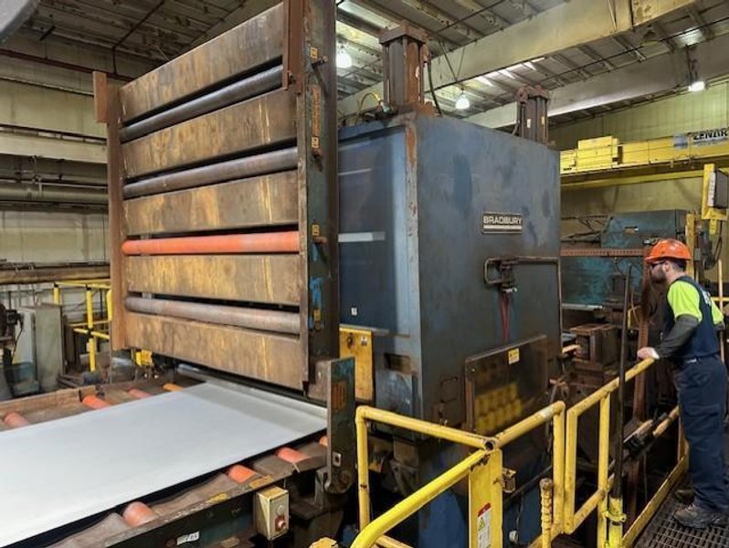72" x .250" BRADBURY 11 ROLL, 4HI AUTO-SELECTIVE PULL-THRU LEVELER