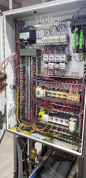 Pearson Case Multipacker with 10″ x 20″ Discharge Belt