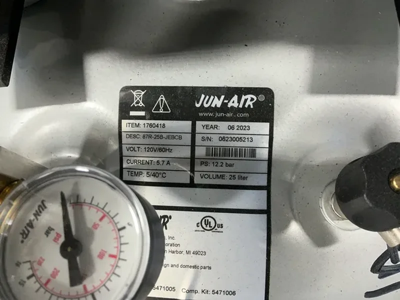 Gast Manufacturing 25 Liter, 12.2 Bar Jun-air Oil-less Rocking Piston Air Compressor System - 87r-25b-jebcb