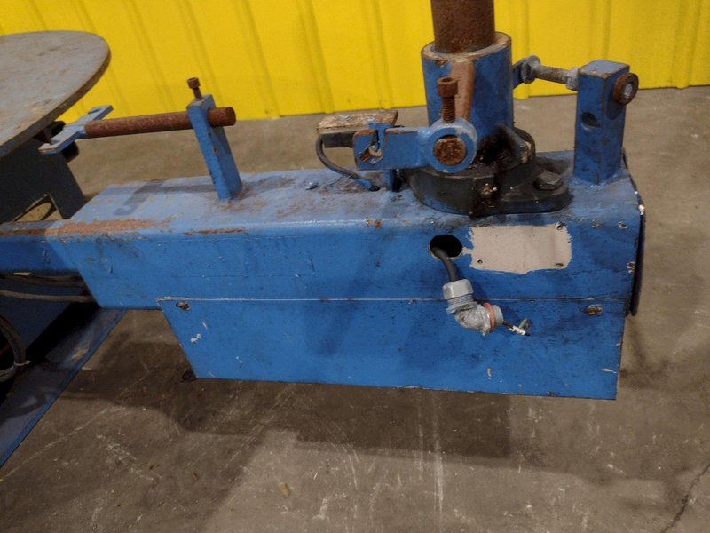 5,500 LBS X 48" AWC ACCRA WIRE CONTROLS MODEL #F-200AF HORIZONTAL PALLET TYPE POWERED DE-COILER REEL: STOCK #19270