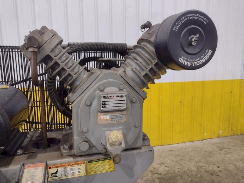 5 HP INGERSOLL RAND MODEL #PKG 2475NS 5S2 4M 175 PSIG VERTICAL TANK RECIPROCATING AIR COMPRESSOR &amp; HANKIINSON AIR DRYER: YOBRO 26151