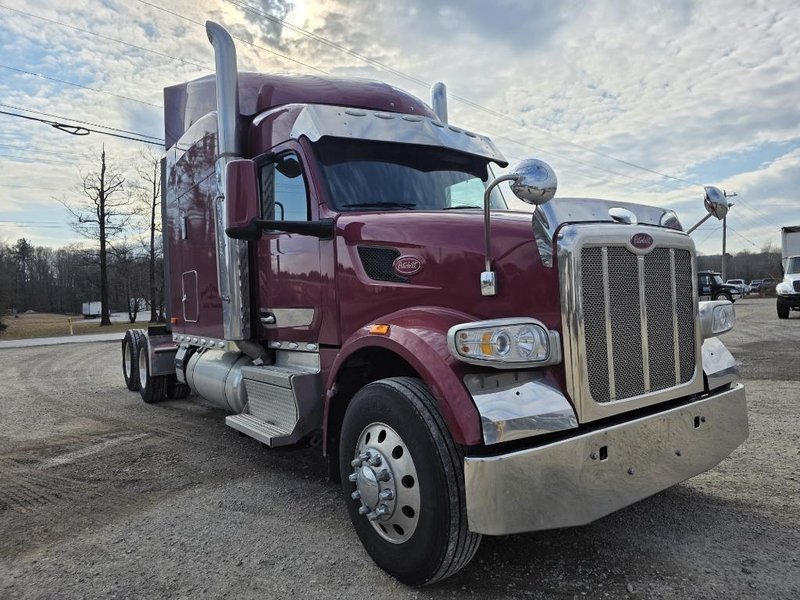 2022 Peterbilt 567 804181