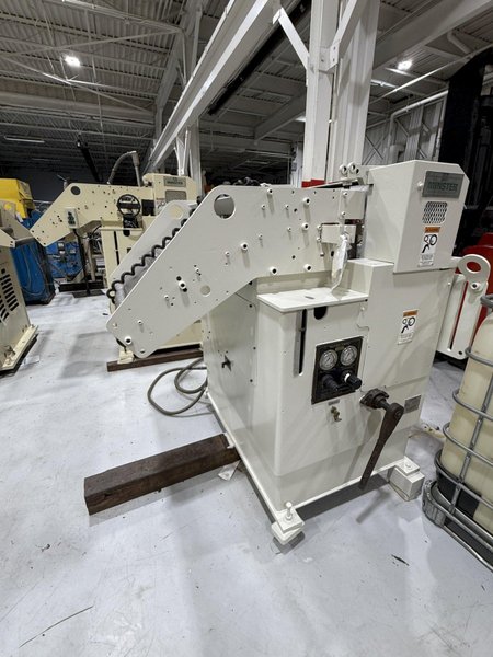 15,000 lbs. x 26&quot; Wide Minster Conventional Servo Coil Feed Line, Year 1997