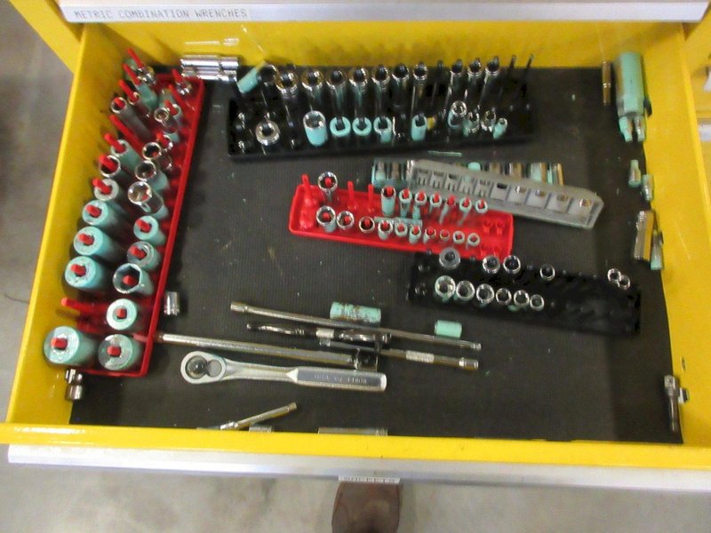 Kennedy 15-Drawer Locking Tool Chest, Portable with Keys and Contents- Auction Item