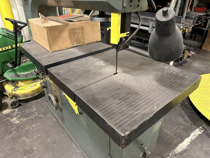 9" X 36" JET VBS-900 VERTICAL BANDSAW. STOCK # 0642623