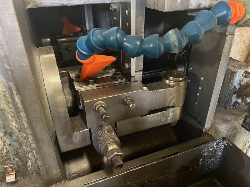 Nutap Model MAS-14V Twin Spindle High Speed Bent Shank Tapper