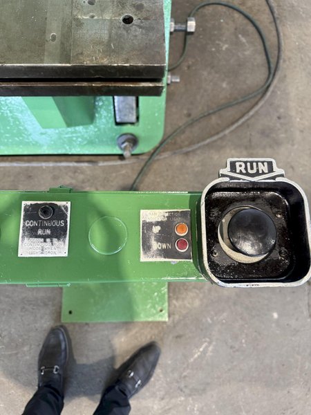 6' X 3/4" PACIFIC HYDRAULIC PLATE SHEAR. STOCK # 0665625