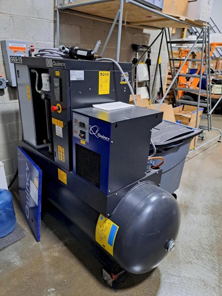Quincy 15 HP QGS15D T120 Rotary Screw Air Compressor With Dryer, 2021 – Lightly Used, Low Hours
