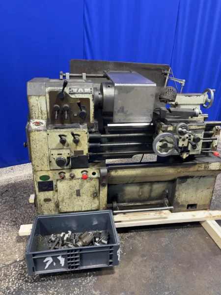 YANG IRON WORKS CO 14” X 22” LATHE  -  YAN-550C