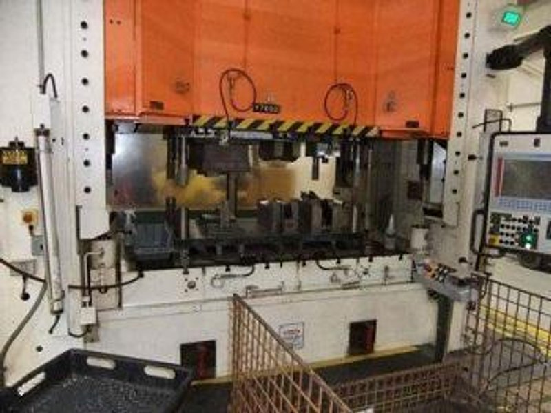 220 ton SCHULER HYDRAULIC PRESS