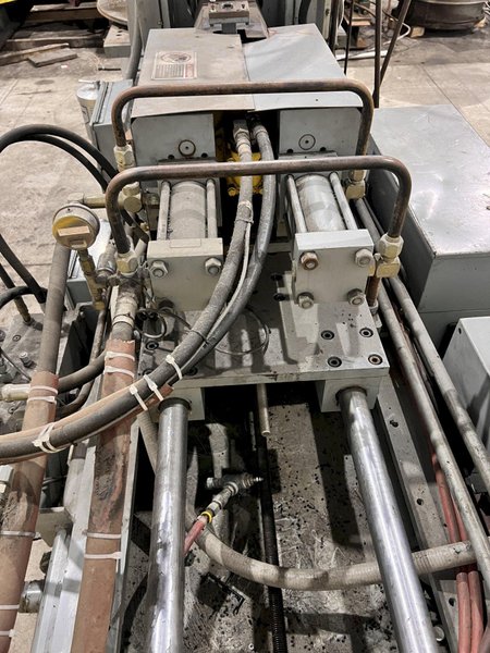 80 TON NEWBURY MODEL #V580BRS INJECTION MOLDER: STOCK #20099