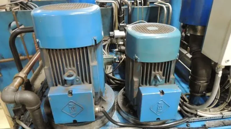 HYDRAULICO 200 TON HYD PRESS, S/N 2111, STOCK# 13933J