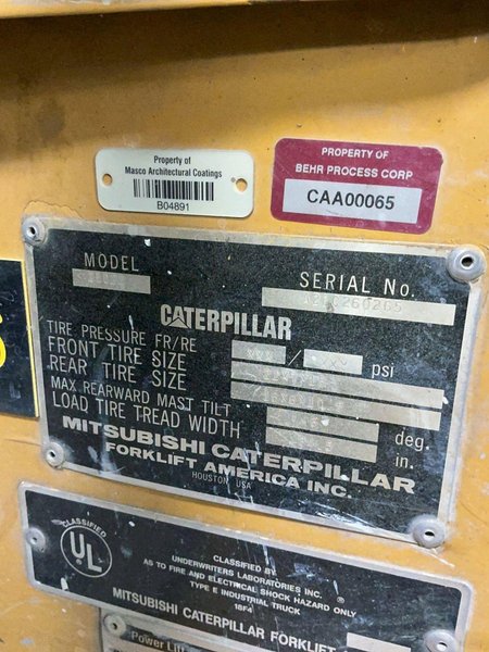CATERPILLAR 1600 LBS ELECTRIC FORK LIFT   -  2EC25