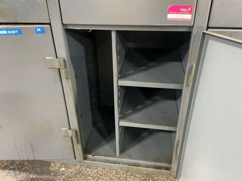 STRONG HOLD 10 DOOR LOCKERS
