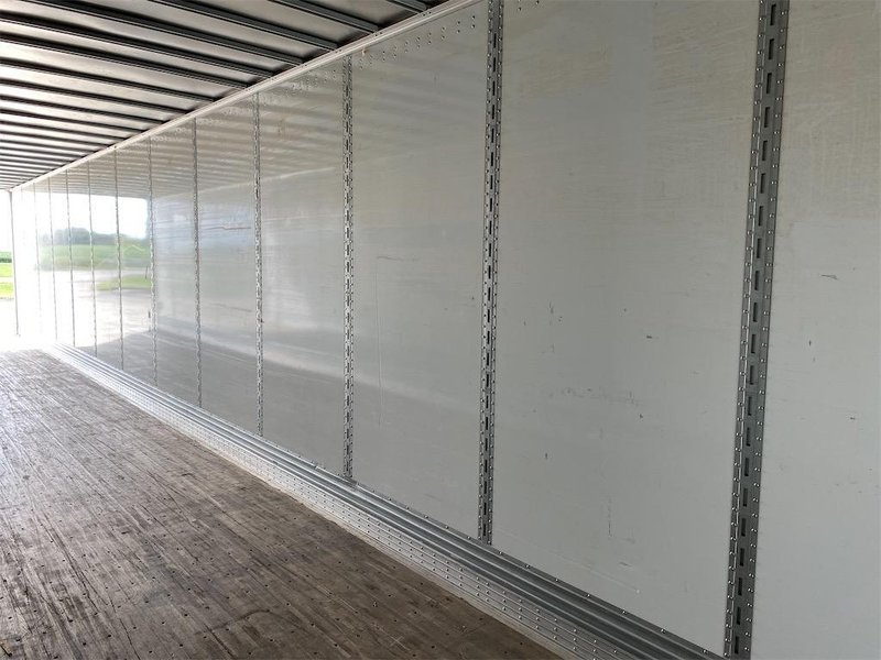 2024 Vanguard 53 x 102 5V8VC5327RM402432