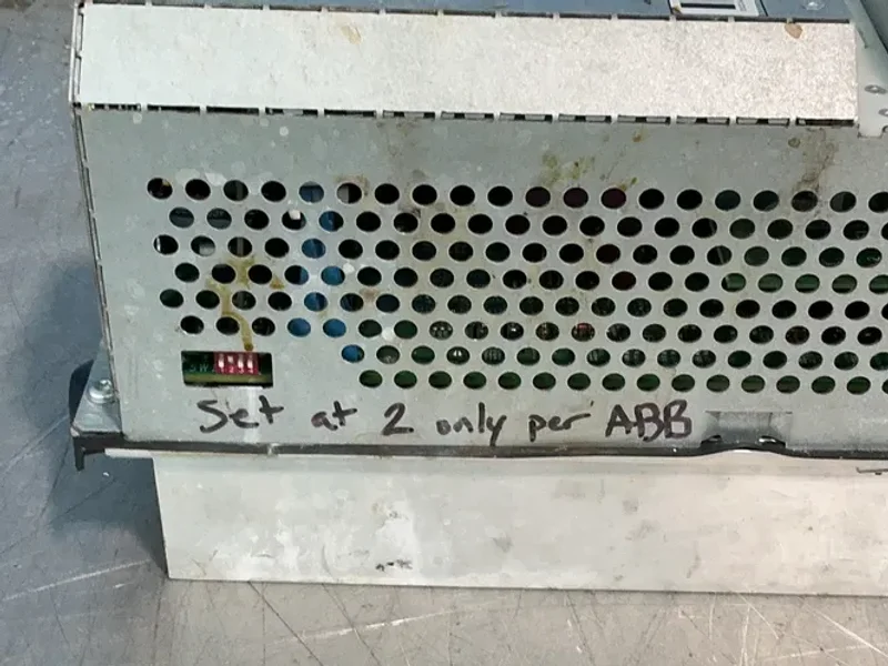 ABB Servo Drive - 3hac048014-001