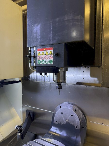 Haas UMC-750 5-Axis Used CNC Vertical Machining Center For Sale 2017