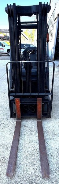 3000 Lb. Toyota Forklift 8FGCU18, Triple Stage Mast, Cushion Tire, LP Gas, Side Shift