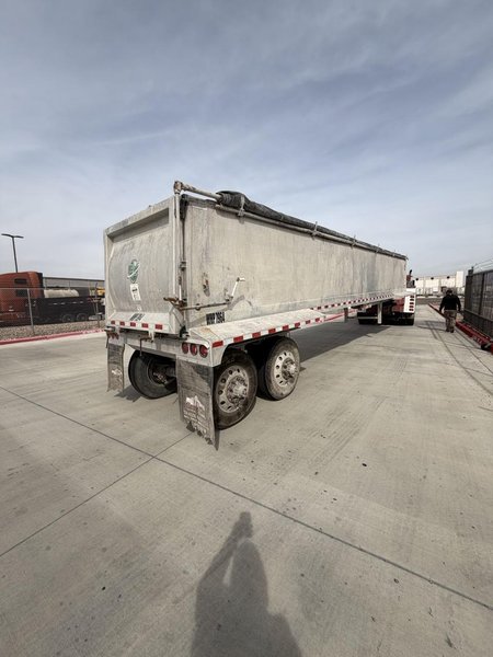 2024 Armor Lite 39′ Aluminum End Dump Trailer – Frameless – Air Ride – High Lift Gate – Lightweight Spec