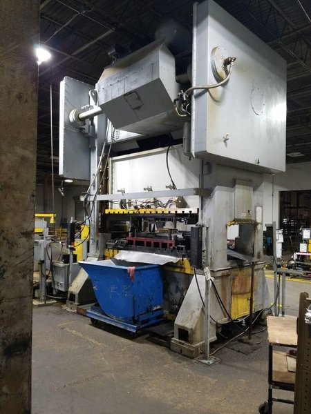 300 ton BLOW SE2-300-96-48 Straight Side Press