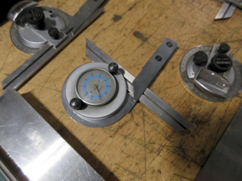 Mitutoyo Precision Vernier Protractors, and (1) Digital - Auction Item