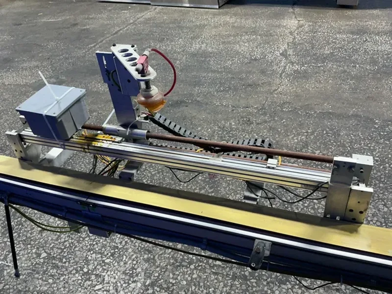 DORNER 4”X250”, 3/8 HP 3200 SERIES FLAT BELT CONVEYOR WITH LUBRICATORS ASSEMBLY  -  320M042100D1301