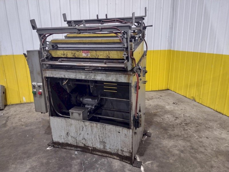 40" WIDE ROWE B-40 POWERED STRAIGHTENER: YOBRO #24886