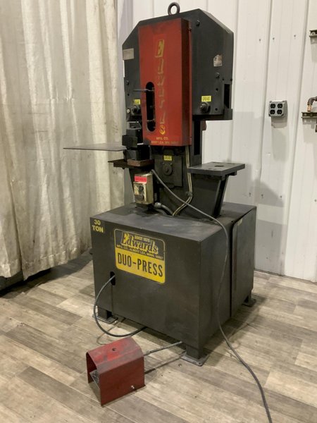 30 TON EDWARDS HYDRAULIC IRONWORKER: STOCK #80592