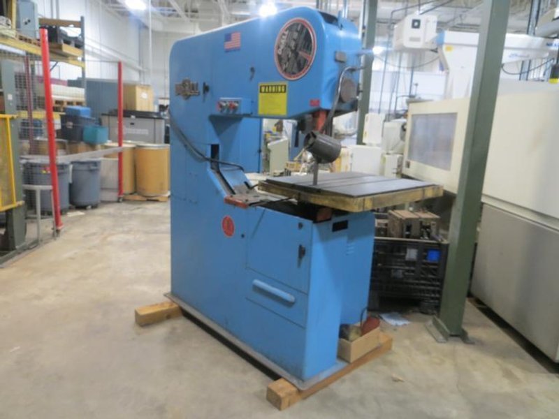 DoAll 3613-1 Vertical Band Saw, 36&quot; Throat, 30-1/2&quot; x 24&quot; Table, Work Light- Auction Item