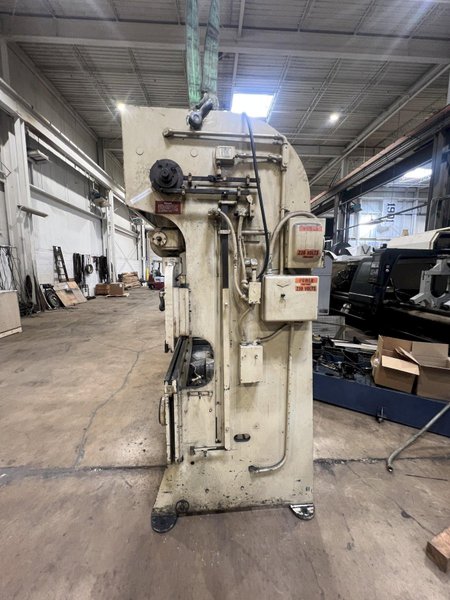35 TON DI-ACRO MODEL 14-72 HYDRA-MECHANICAL POWER PRESS BRAKE