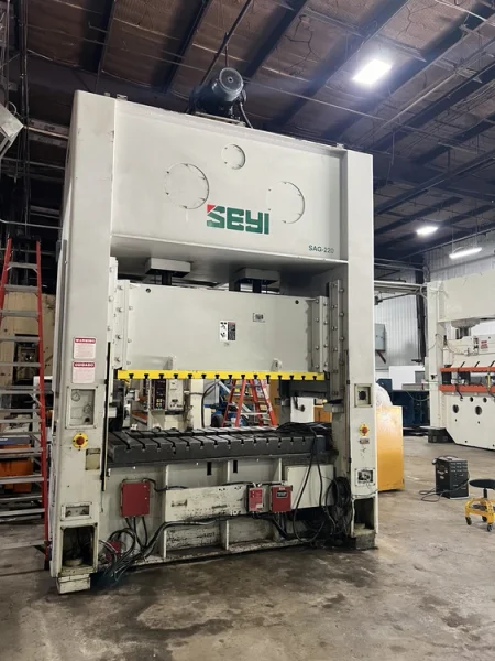 SEYI 220 TON SSDC PRESS, STOCK# 14280J