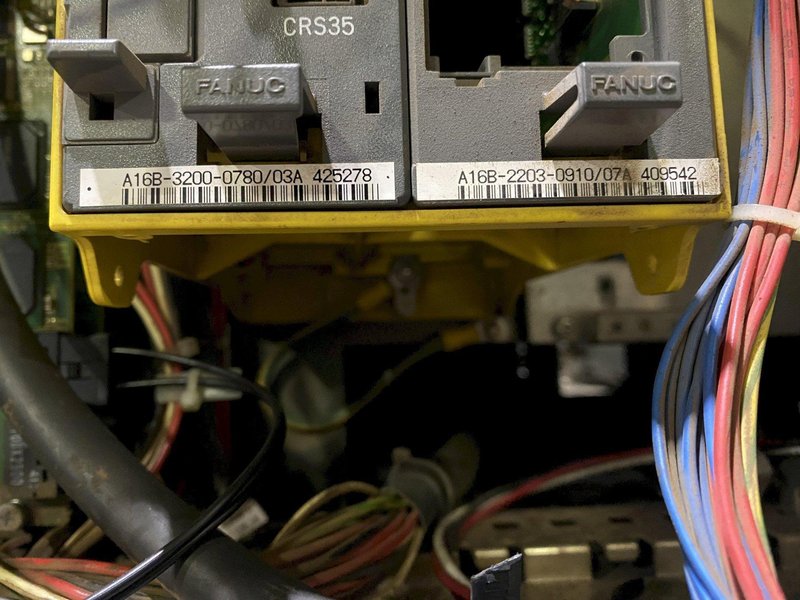 FANUC – ArcMate 100iC/6L w/ R-30iB Controls PARTS ONLY