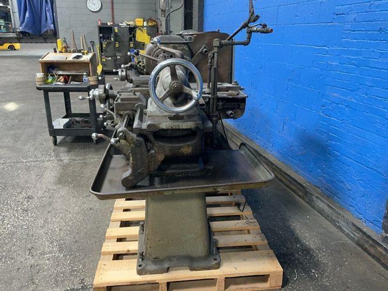 THE MONARCH MACHINE TOOL CO. 16.5”X30” LATHE  -  14”C
