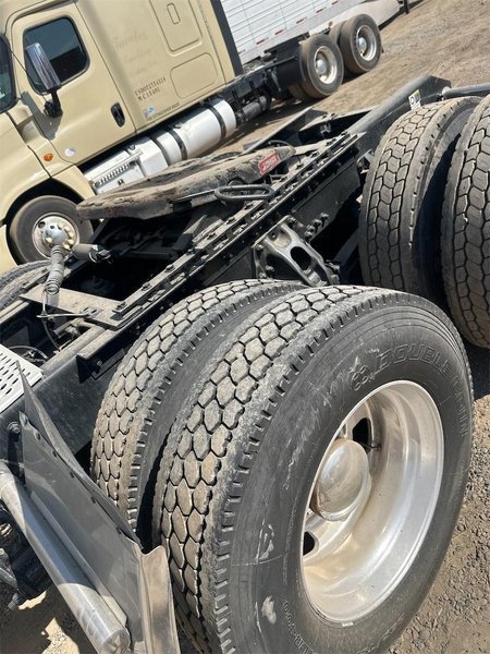 2022 Kenworth T680 1XKYD49X5NJ499897