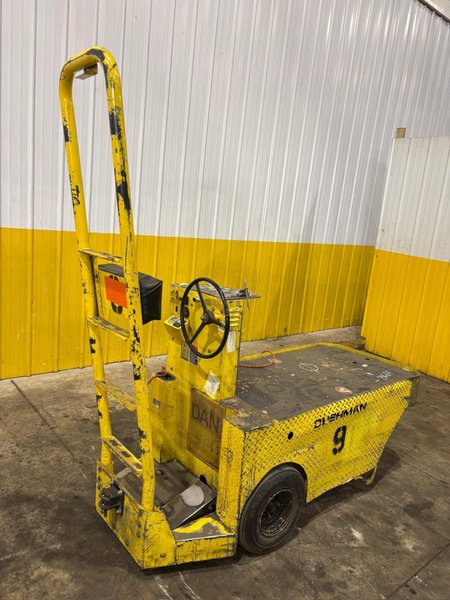 36 VOLT CUSHMAN MODEL #898361 STOCK CHASER/TUGGER CART: YOBRO #24664