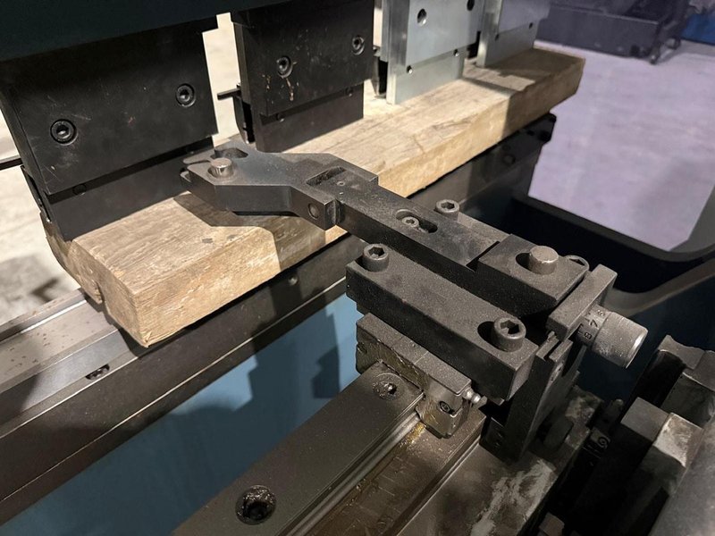 Durma AD-S - 175 ton x 3700 mm CNC