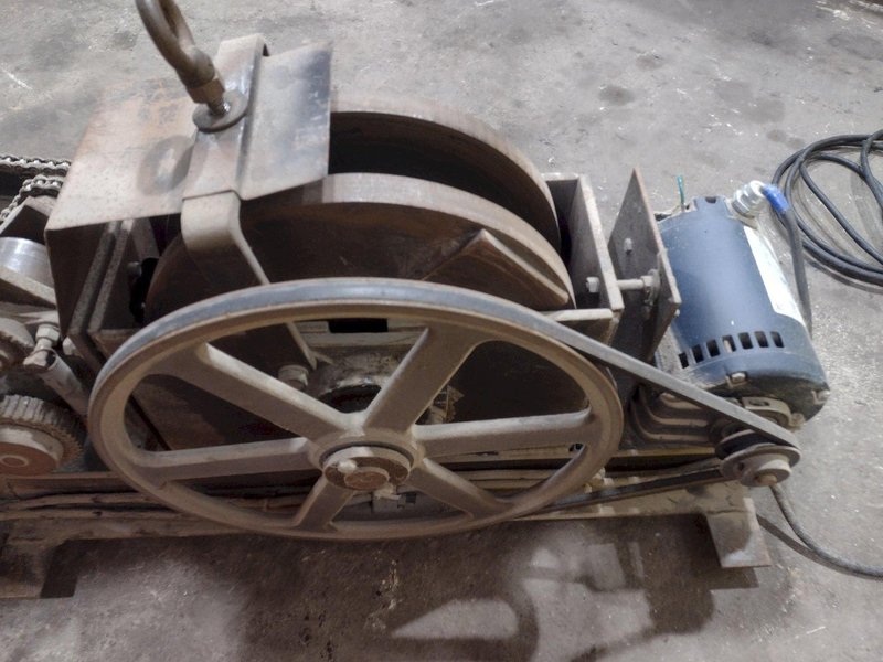 1.25&quot; BAND-ADE MODEL #150 BANDING SCRAP CHOPPER: STOCK #19795