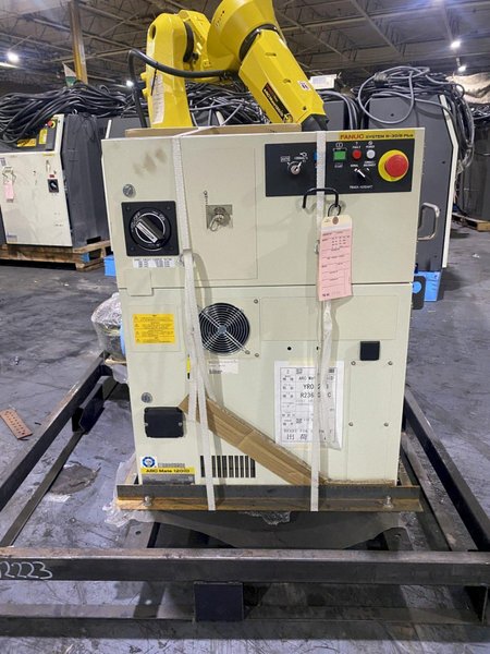 FANUC – ArcMate 120iD w/ R-30iB PLUS Controls W/Spot Tool+ Software NEW