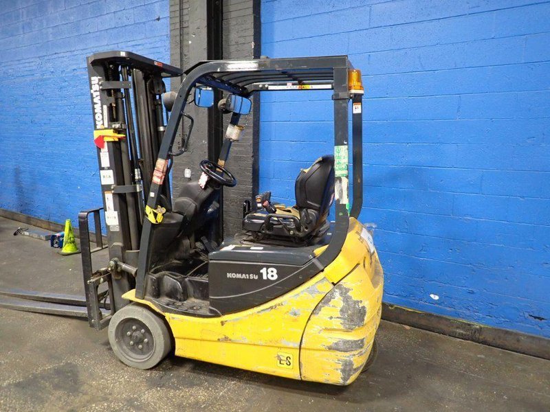 KOMATSU 2600 POUNDS ELECTRIC FORKLIFT  -  FB18MU-12