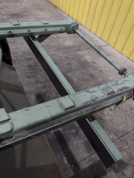 4' X  12 GAUGE PEXTO MODEL #12-U-4K MECHANICAL POWER SHEAR: YOBRO #25664