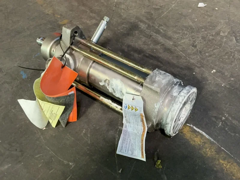 GRACO 4500PSI WORKING PRESSURE DURA-FLO DISPLACEMENT PUMP  -  24W644