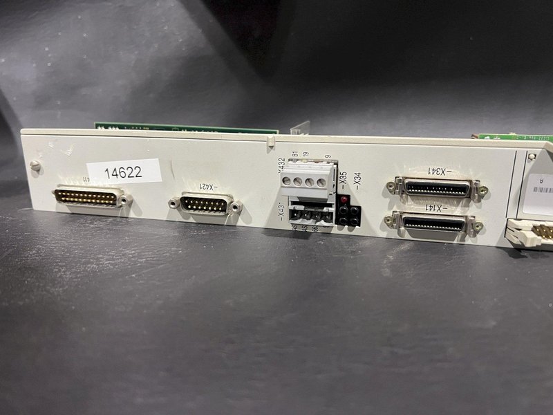 Siemens Simodrive 611 Servo Control Module Board 6SN1118-0DG21-0AA1
6SN11180DG210AA1