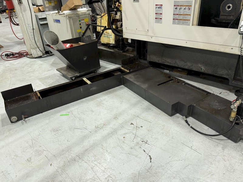 2013 Mitsubishi DV-1000 CNC Vertical Machining Center For Sale