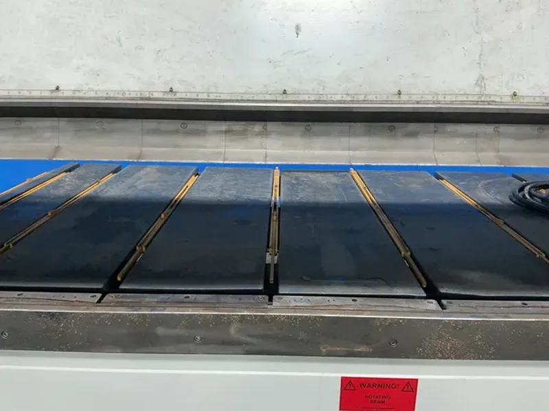 RAS REINHARDT MASCHINENBAU GMBH 63”X126” / 0.158” MAX MATERIAL THICKNESS CNC FOLDER  -  74.30