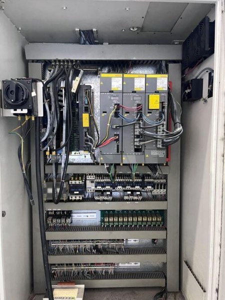 Chevalier 2040 VMC-L CNC Vertical Machining Center