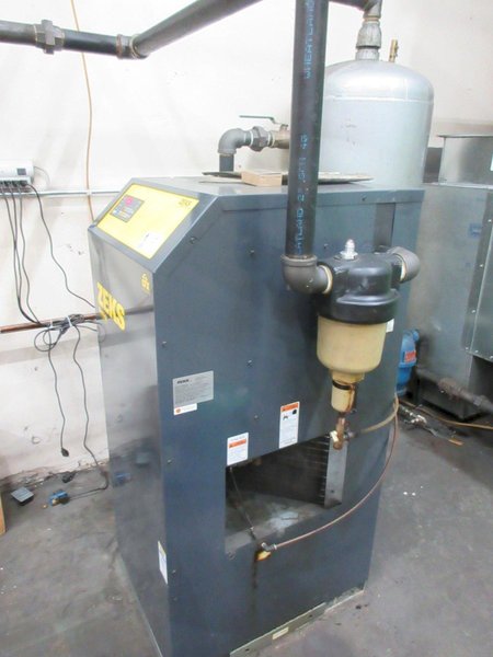 Zeks 400HSGA500 Heat Sink Refrigerant Air Dryer, 1HP Compressor Motor- Auction Item