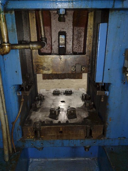 400 TON MINSTER MODEL #90-400 KNUCKLE JOINT PRESS 4.5&quot; STROKE: STOCK #23670