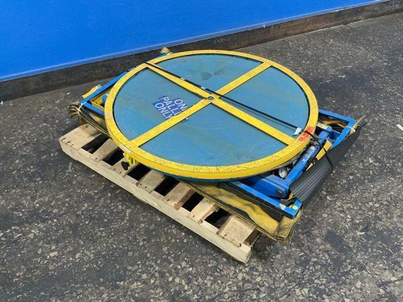 3,000 LBS PALLET LIFTER