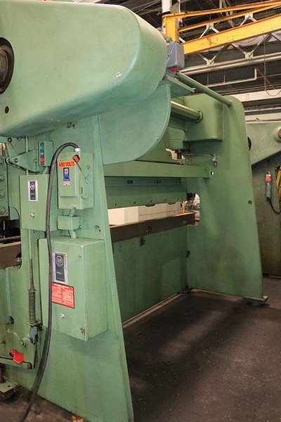90 Ton x 10 FT. CHICAGO DREIS &amp; KRUMP MECH. PRESS BRAKE MODEL 810-L